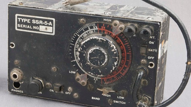 old time radio transmitter 