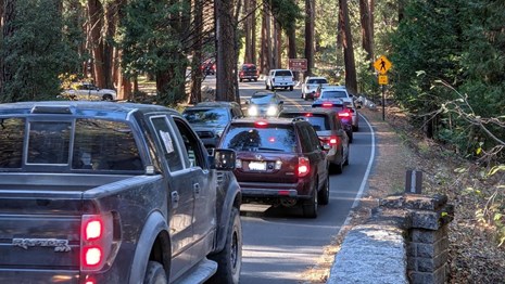 Line of cars heading west to exit Yosemite Valley