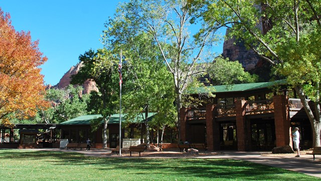 The Zion Lodge stands among trees