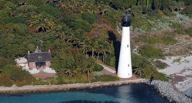 Lighthouse on the shore of Key Biscayne