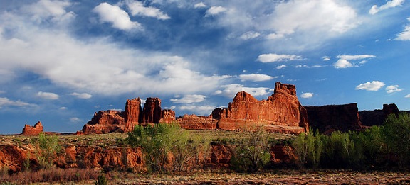 Courthouse Towers (Arches National Park)