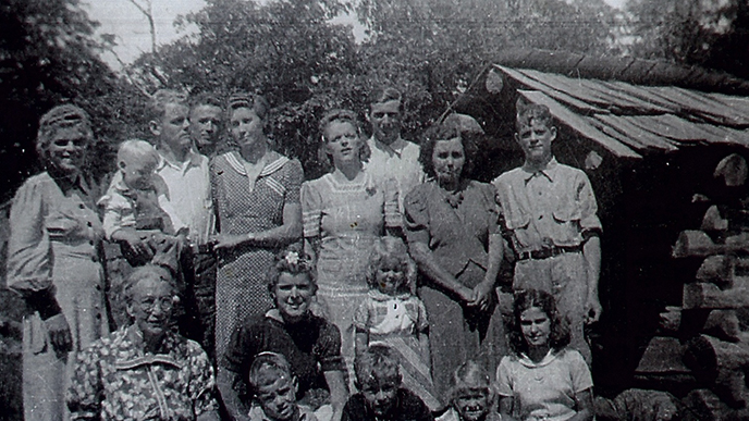 Hensley, Elijah & Anne Scott Home Photo 1940  Hensley Settlement cropped 688