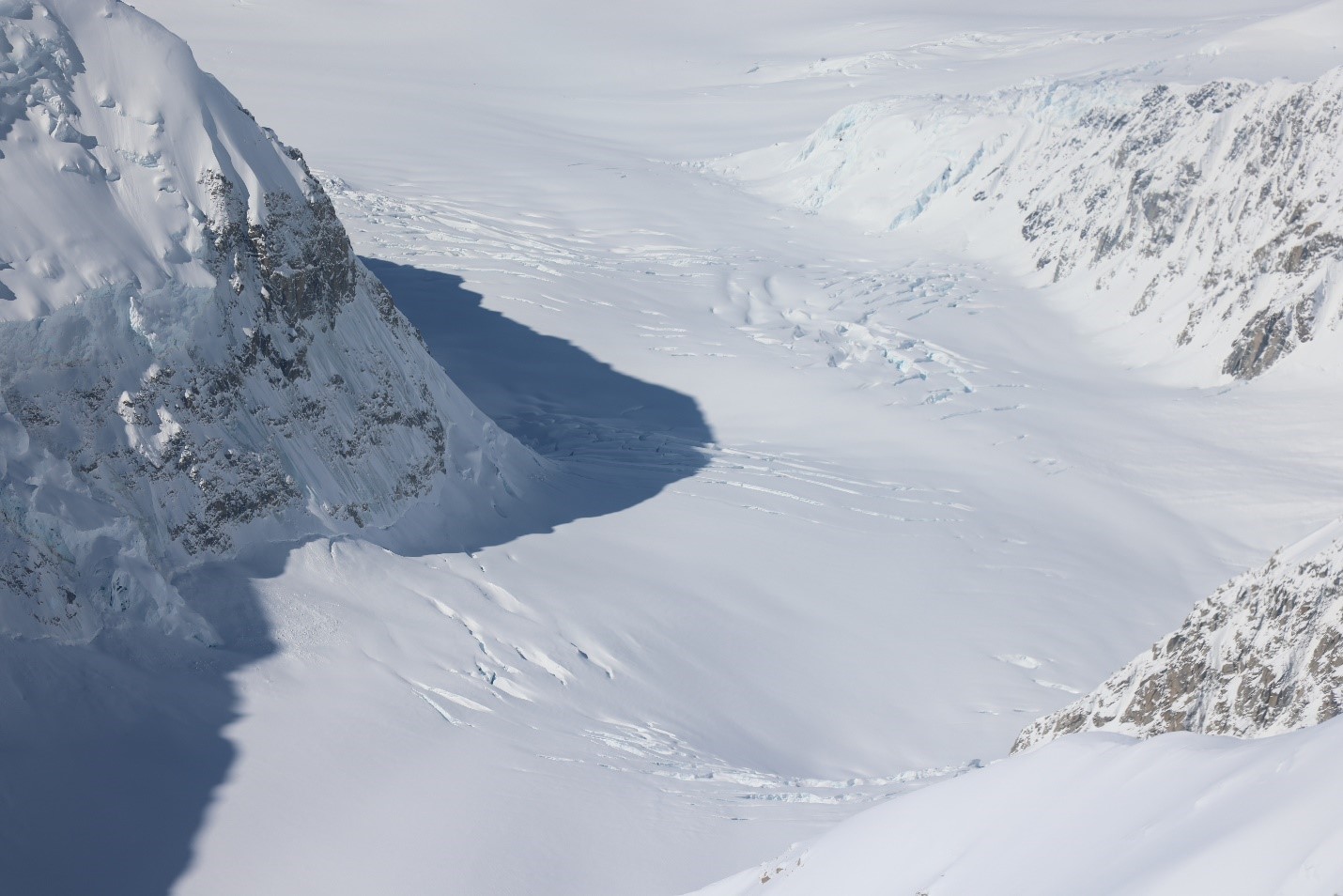 Lower NE Fork of the Kahiltna Glacier 