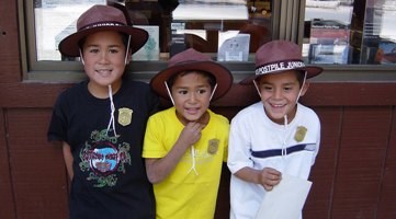 Junior Rangers in front of the ranger station