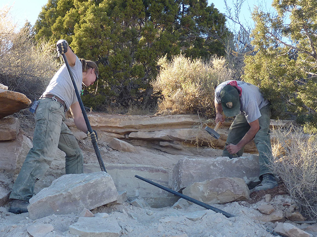 national-park-service-colorado-national-monument-easy-breaking