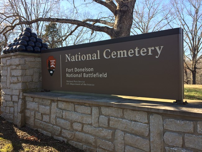 Entrance sign at the National Cemetery