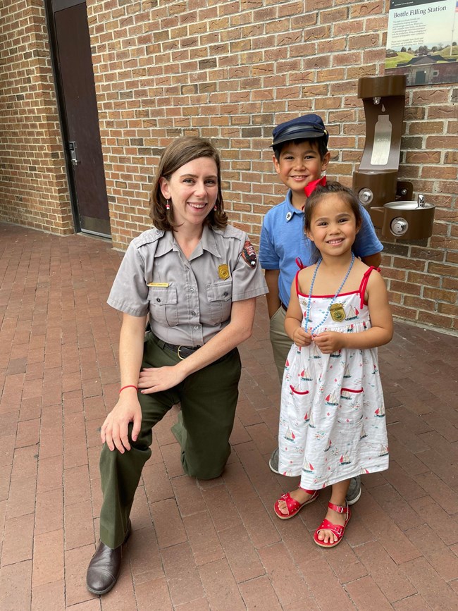 A Park Ranger at Fort Moultrie with Kids