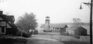 Historic image of Ft. Washington lighthouse.