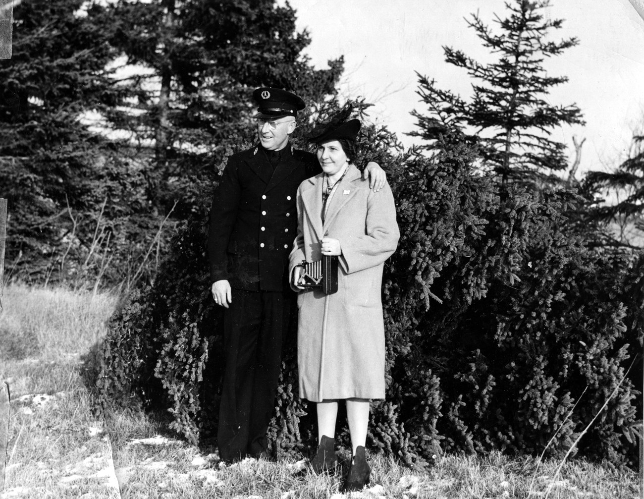 Île Sainte-Croix gardien de phare et de la femme avec l'arbre de Noël pour le Président.