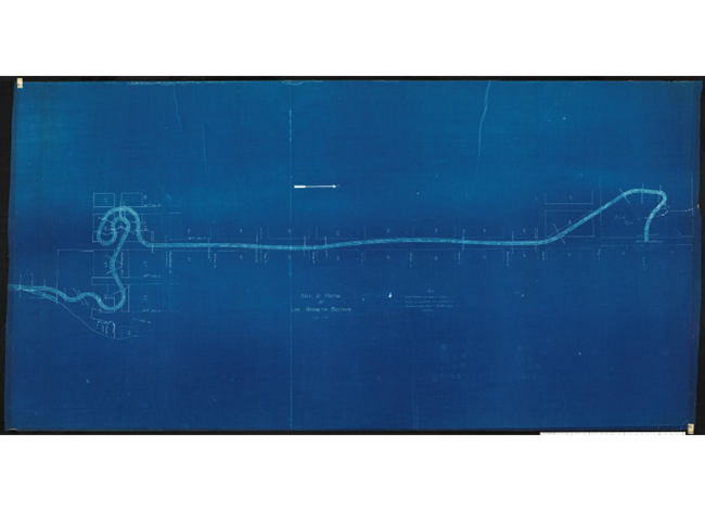 Blueprint of long road, mostly curved but at some points it is straight. Straight roads lead up to ito