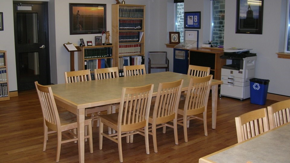 Study and research area for the park library.