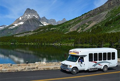 Sun Tours bus at Many Glacier