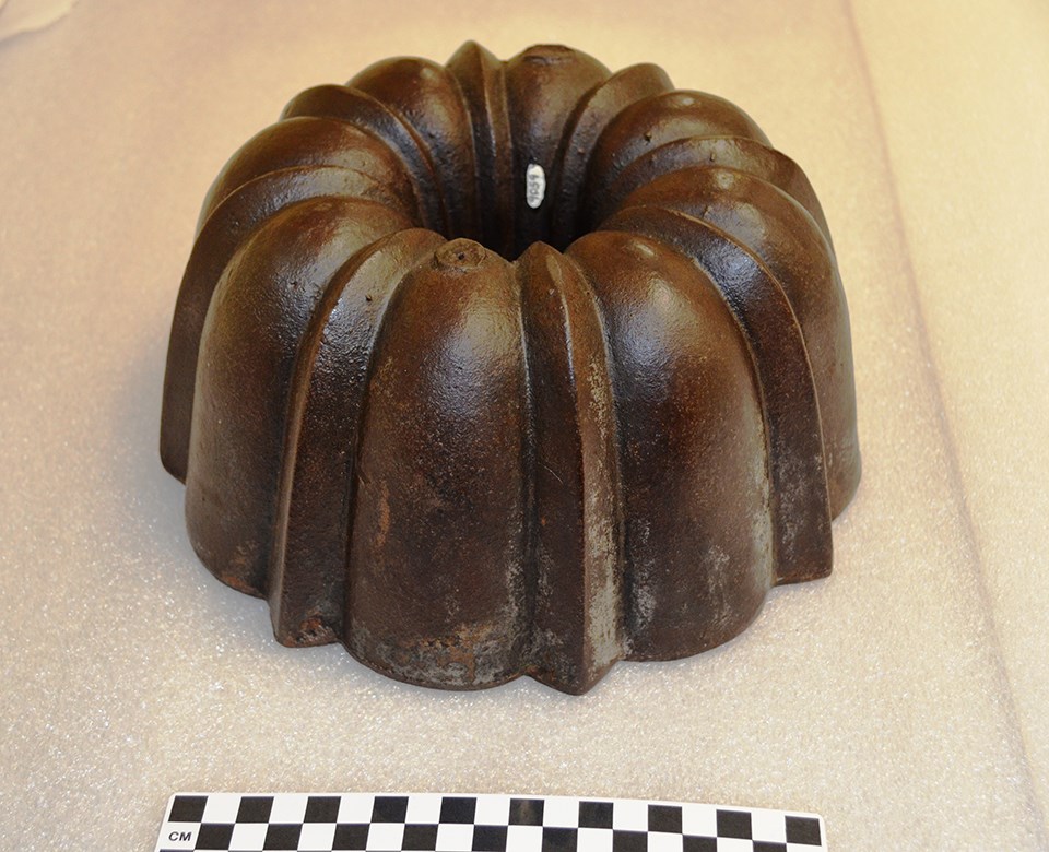Frederick Roeder’s Bundt Pan