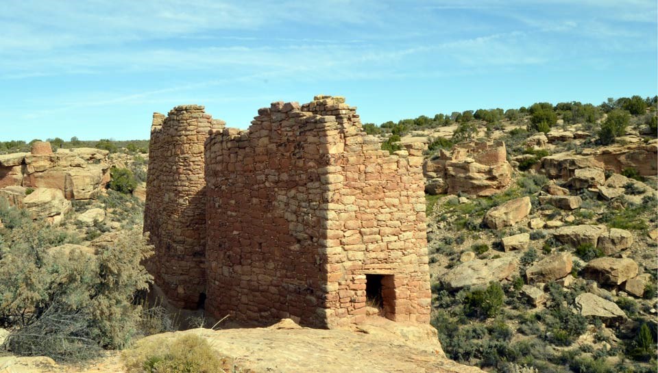 Twin Towers structures with Little Ruin Canyon in background