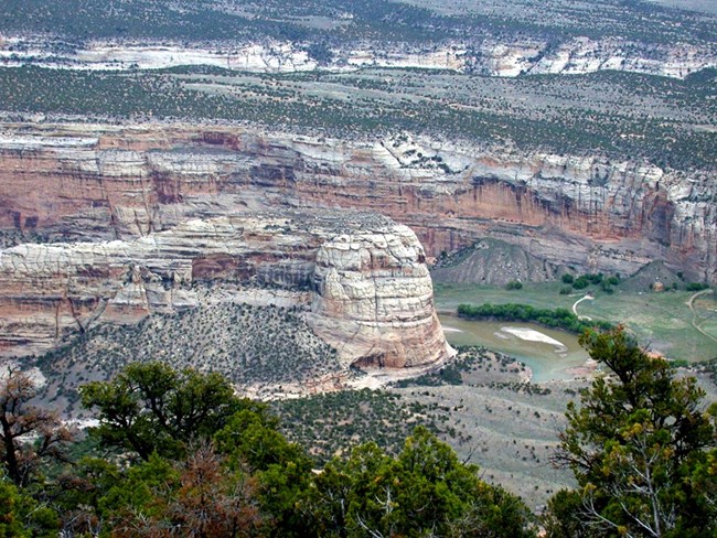 Steamboat Rock rises above the confluence of the Green and Yampa Rivers.