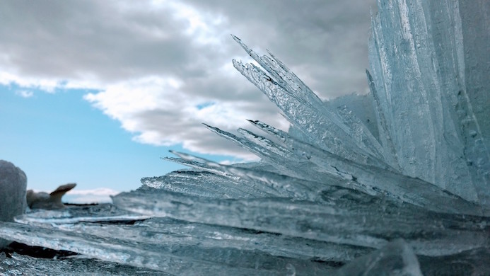 Daggers of ice spread into a fan-like structure