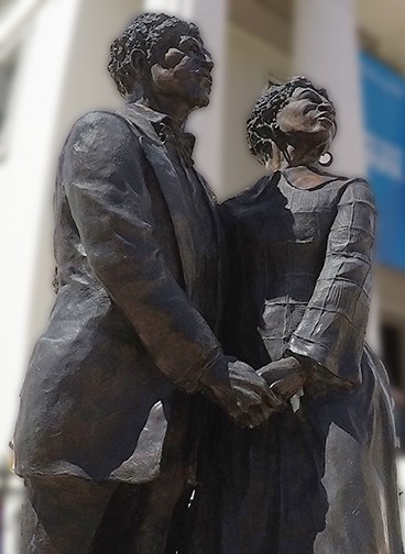 Statue of Dred and Harriet Scott