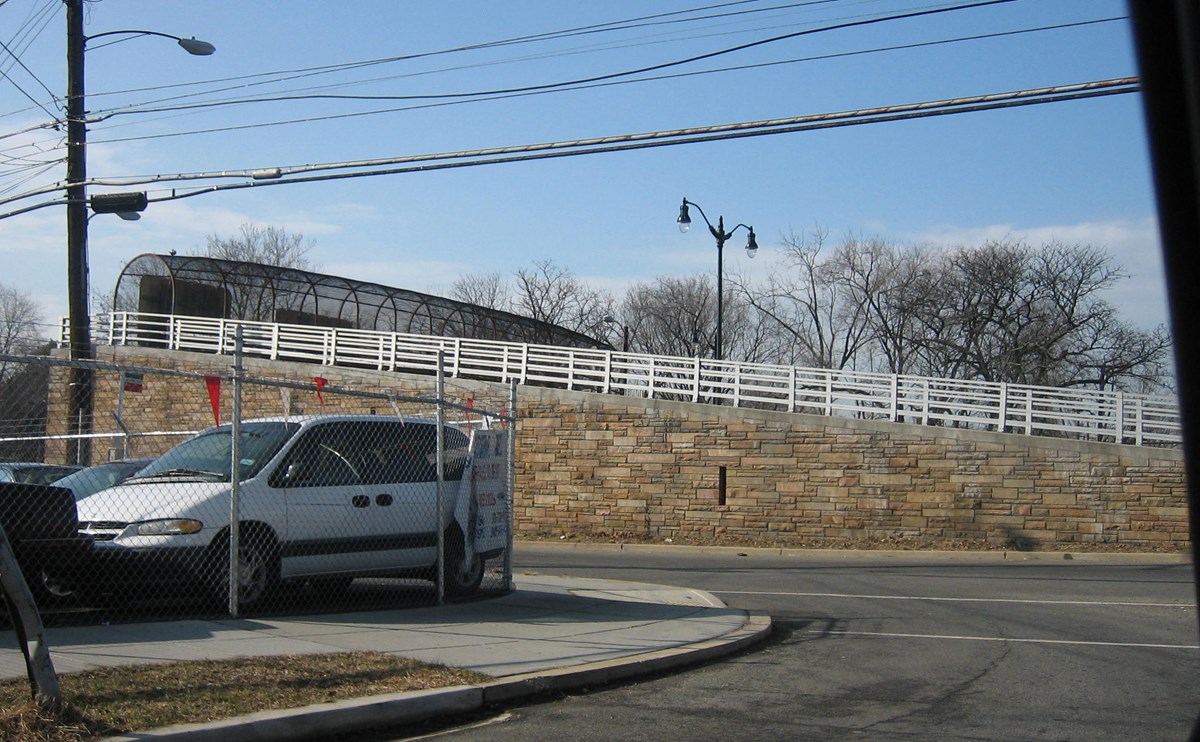 Public Transportation Kenilworth Park & Aquatic Gardens (U.S