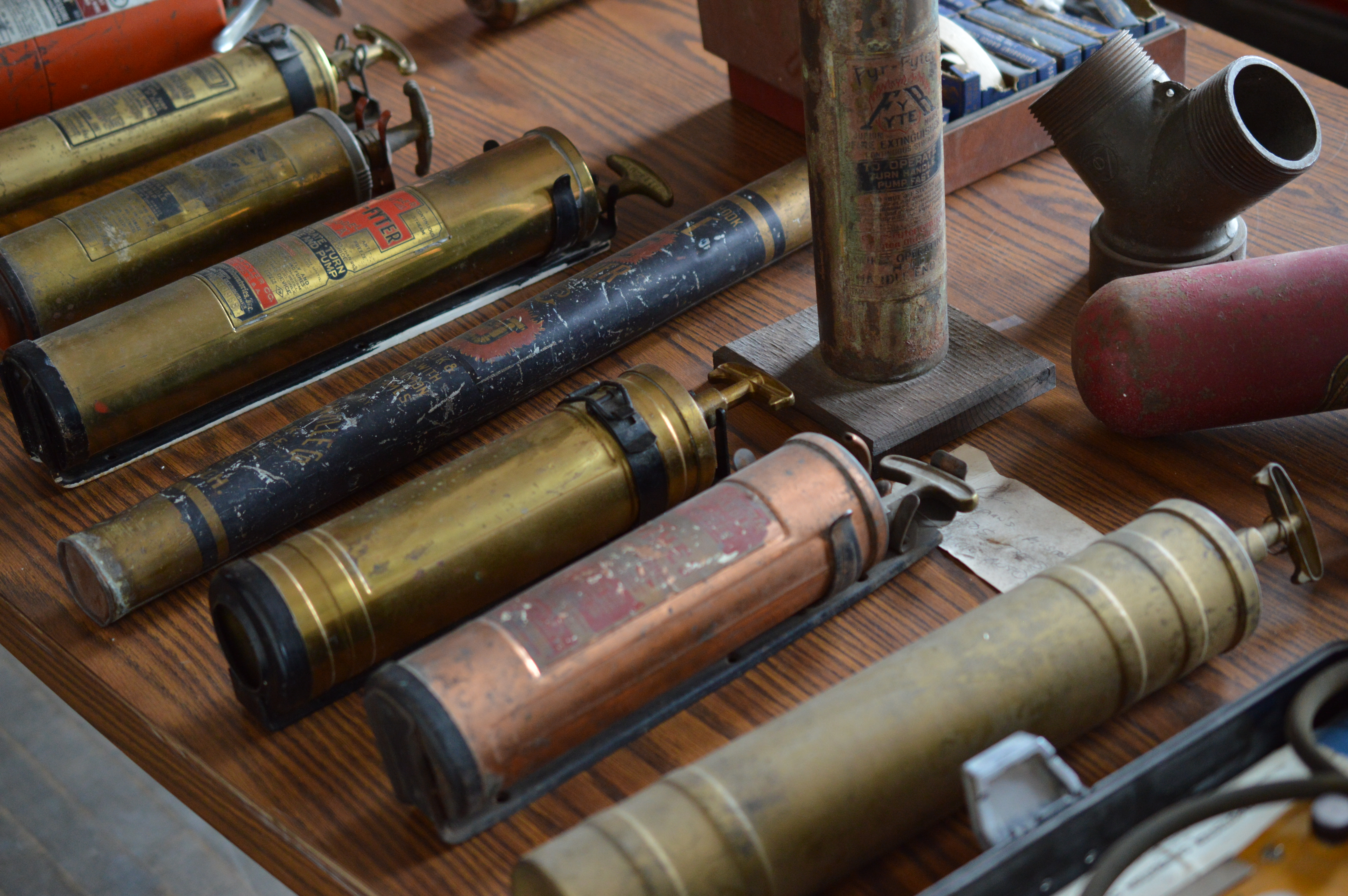 Table of historic fire extinguishers