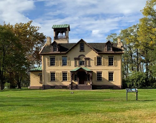 Lindenwald in the fall