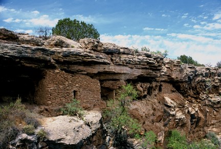 Cliff dwellings at Montezuma Well