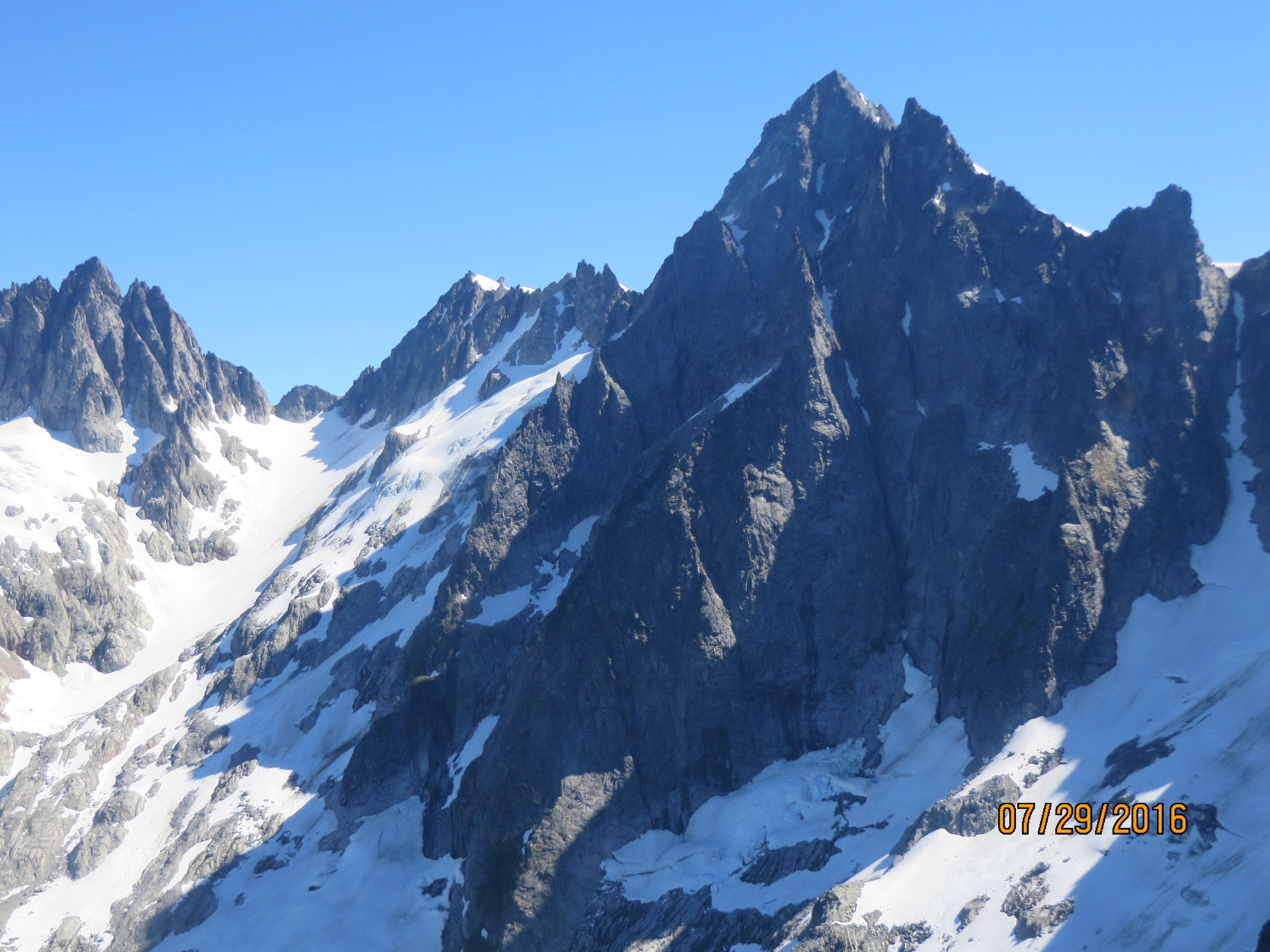 Wide view of the Marble Creek Cirque