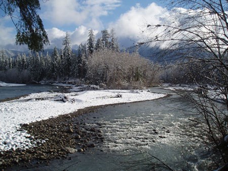 Winter descends upon the Queets River.