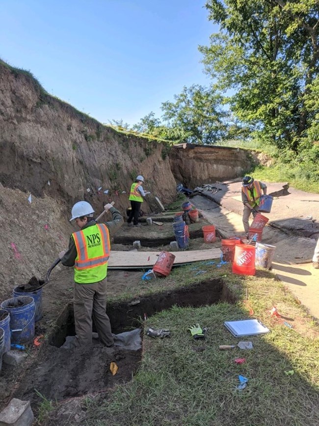 Archaeologists excavate units affected by landslides at Vicksburg National Cemetery (SEAC, NPS)