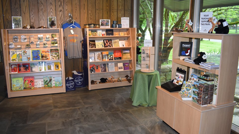 America's National Parks Bookstore