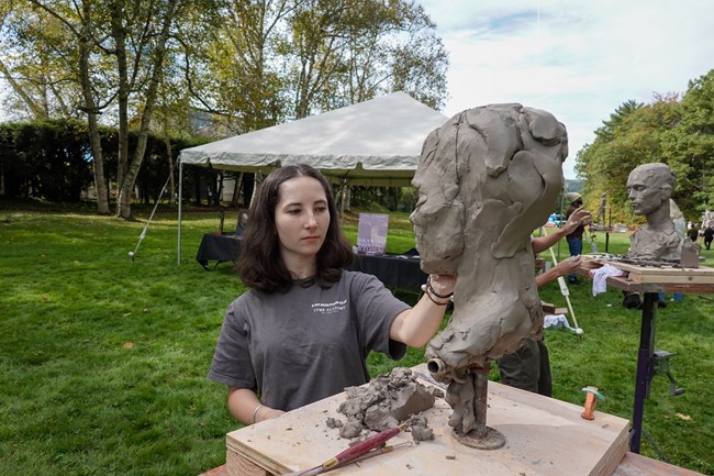 Sculpture demonstration outside