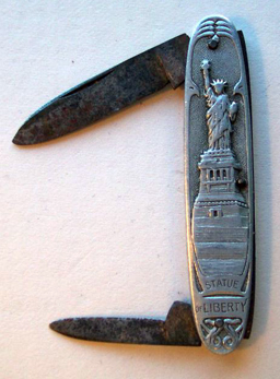 A souvenir knife, circa 1900.