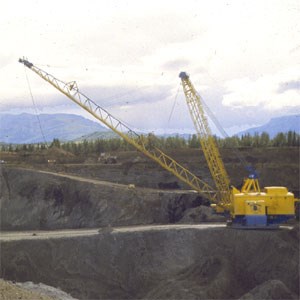 dragline crane in coal mine pit