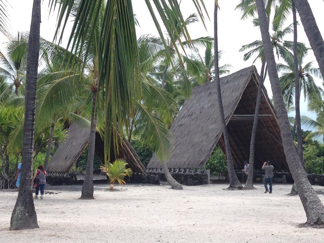 Structures at Pu'uhonua o Hōnaunau