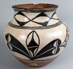 Jar from Santo Domingo Pueblo c. 1920s