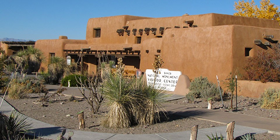 White Sands National park's adobe visitor center's front façade.