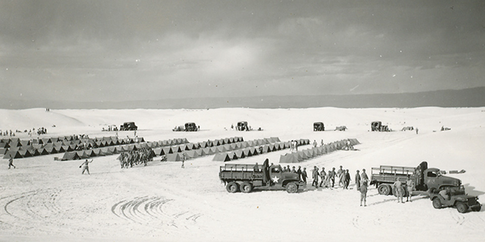 1943 army personnel in dunefield