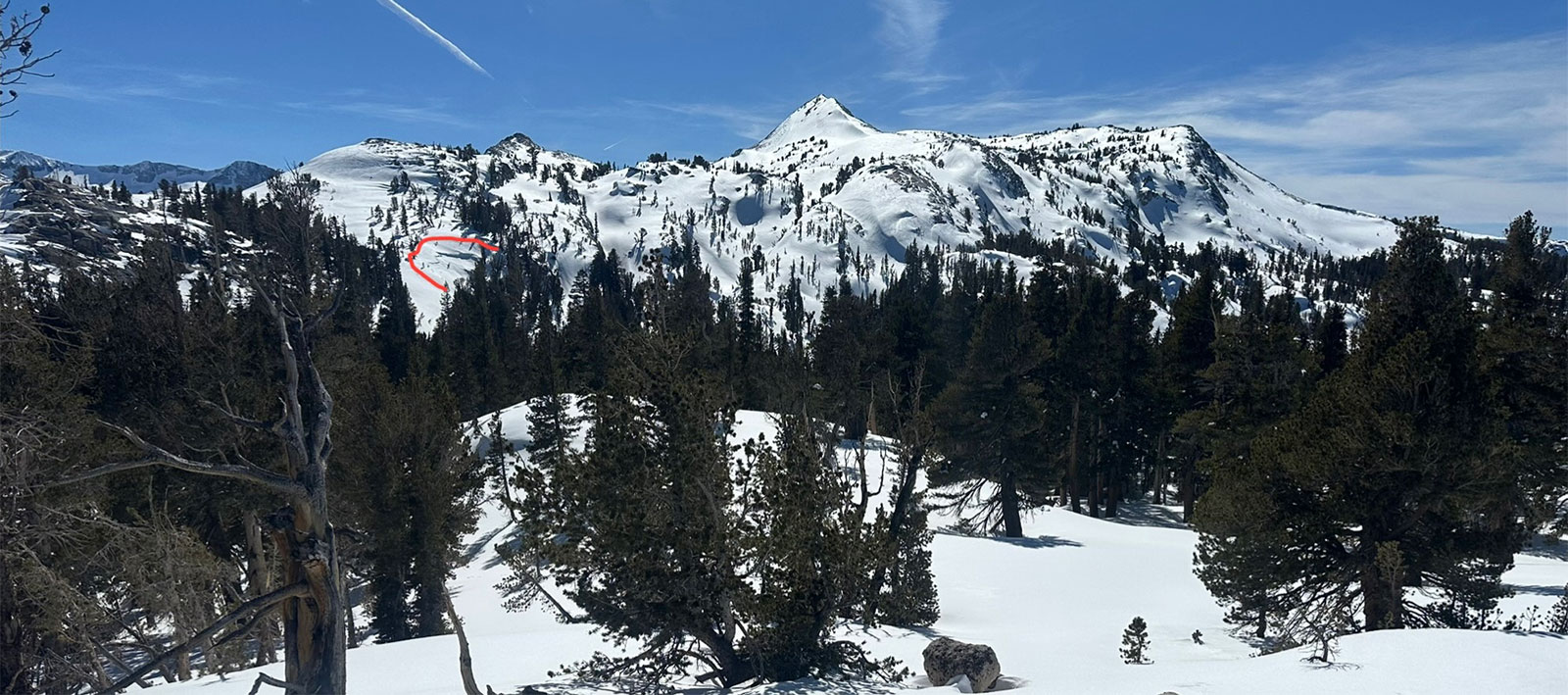 Tuolumne Meadows high country with persistent slab avalanche outlined in red on February 18, 2025.