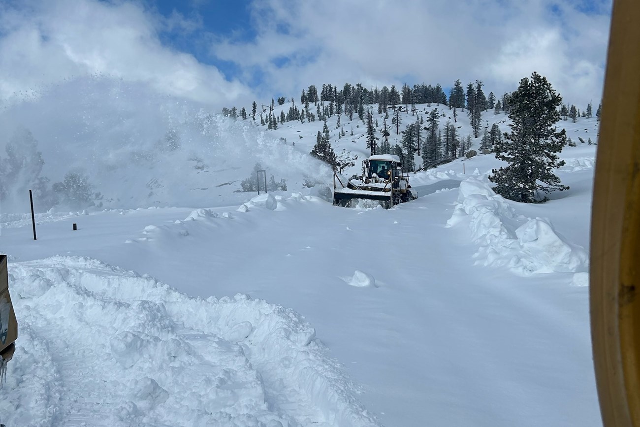 Tioga and Glacier Point Roads Plowing and Road Opening Update