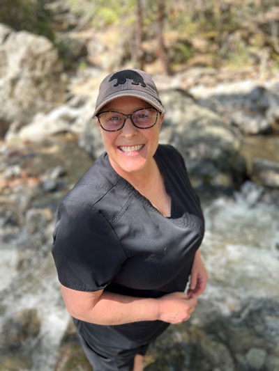 Headshot of Jacqui Returra